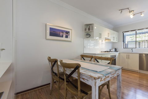 Cottesloe Sea Salt Abode - Executive Escapes - Accommodation Fremantle 6