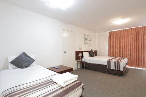 Atrium Hotel Mandurah - Accommodation Fremantle 1
