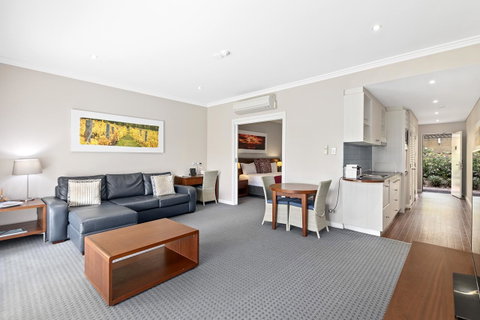 Caves House Hotel & Apartments Yallingup - Accommodation Fremantle 19