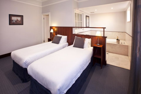 Caves House Hotel & Apartments Yallingup - Accommodation Fremantle 41