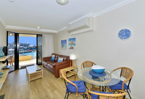 Dolphin Quay Apartments - Accommodation Fremantle 12