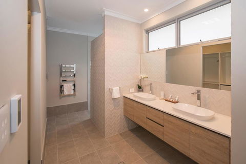 Busselton Beachside - A Slice Of Heaven - Accommodation Fremantle 8