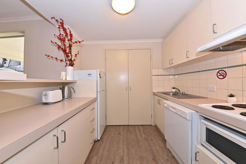 Inner Perth CBD 1X1 Apartment: 605451 - Accommodation Fremantle 13
