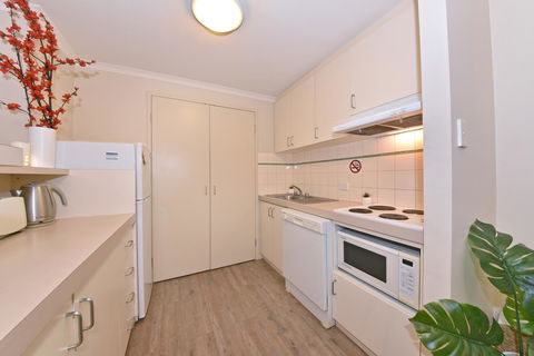 Inner Perth CBD 1X1 Apartment: 605451 - Accommodation Fremantle 14