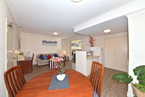 Inner Perth CBD 1X1 Apartment: 605451 - Accommodation Fremantle 11