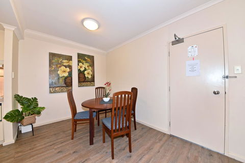 Inner Perth CBD 1X1 Apartment: 605451 - Accommodation Fremantle 10