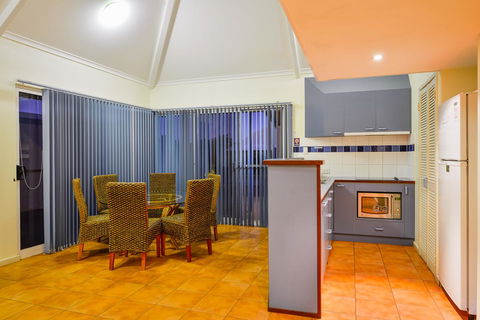 Osprey Holiday Village Unit 119 - Accommodation Fremantle 4