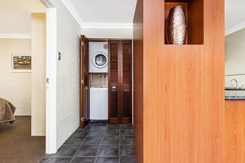 Subiaco Village 18 - Accommodation Fremantle 8