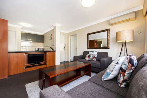 Subiaco Village 18 - Accommodation Fremantle 2