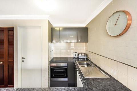 Subiaco Village 18 - Accommodation Fremantle 6