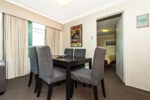 Subiaco Village 18 - Accommodation Fremantle 4
