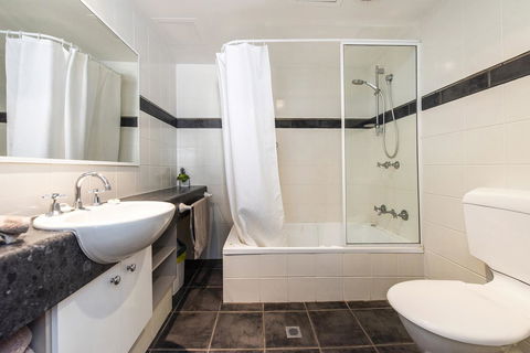 Subiaco Village 18 - Accommodation Fremantle 18
