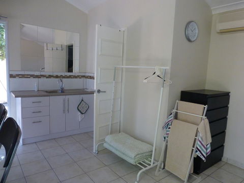 Susan Yong's Studio - Accommodation Fremantle 13