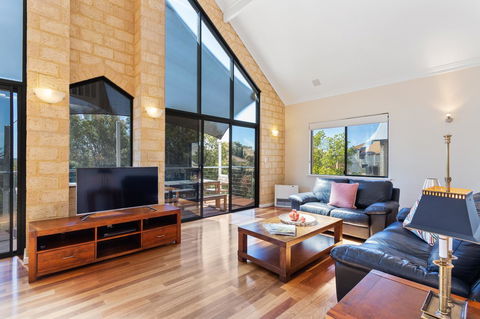 Swanview Ardross Shortstays - Accommodation Fremantle 2