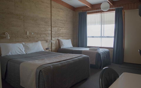 Hopetoun Motel & Chalet Village - Accommodation Fremantle 1