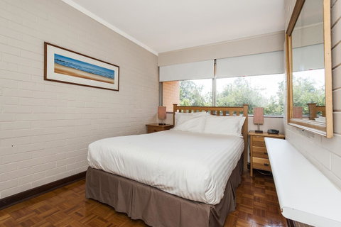 Rosalie 35 - Accommodation Fremantle 16