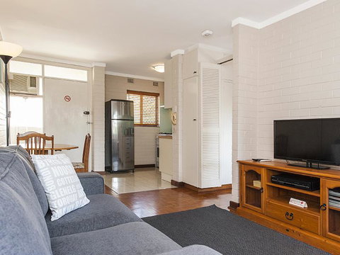 Rosalie 35 - Accommodation Fremantle 8
