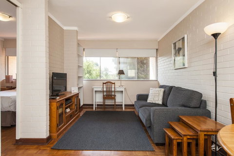 Rosalie 35 - Accommodation Fremantle 4