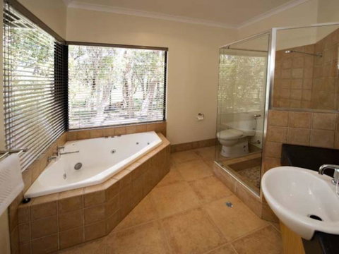 Kanga View - Margaret River - Accommodation Fremantle 9