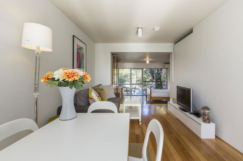 Cottesloe Tree Top Studio - Executive Escapes - Accommodation Fremantle 2