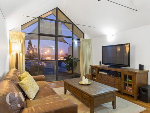 James Street Warehouse - Accommodation Fremantle 25