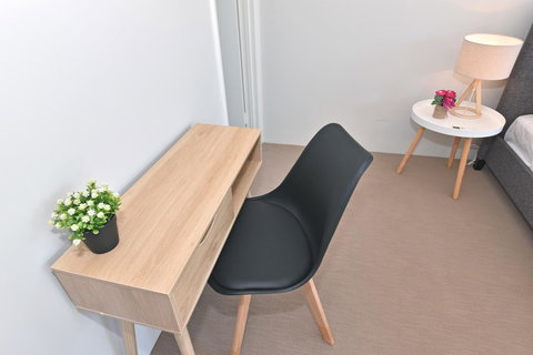 Modern Apartment Redcliffe Near Perth Airport: 0126 - Accommodation Fremantle 6