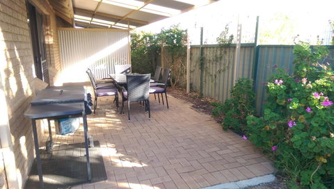 Kestrel Chalets - Accommodation Fremantle 3