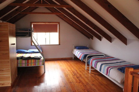 Kestrel Chalets - Accommodation Fremantle 9