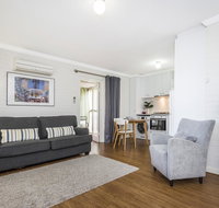 Hensman 10 - Accommodation Fremantle