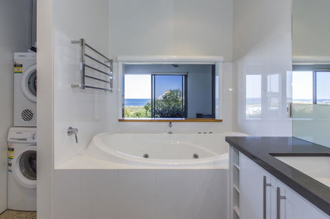 Aquatic Visions - Accommodation Fremantle 7