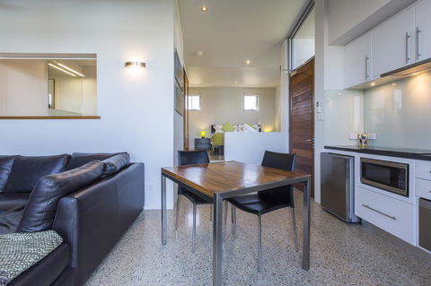 Aquatic Visions - Accommodation Fremantle 12