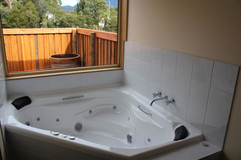 Tullah Lakeside Lodge - Accommodation Fremantle 17