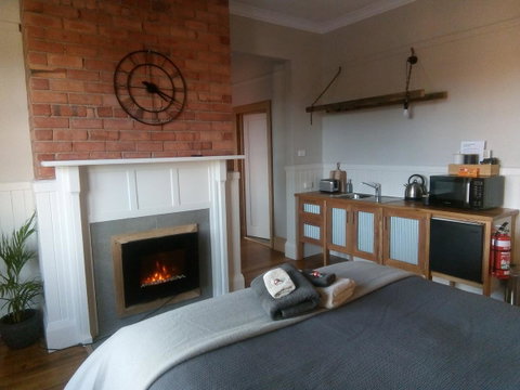 The Station House - Accommodation Fremantle 3