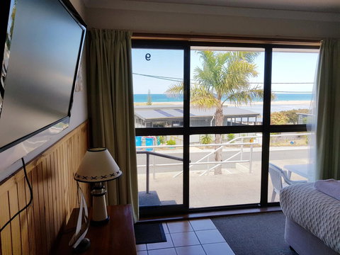 Blue Seas Holiday Villas - Accommodation Fremantle 43