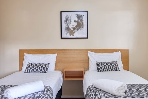 Elphin Serviced Apartments - Accommodation Fremantle 3