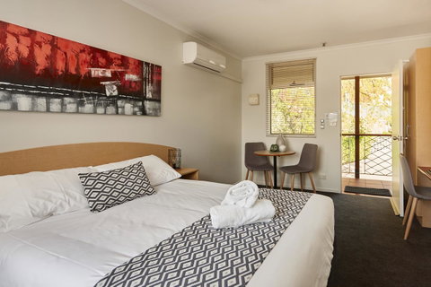 Elphin Serviced Apartments - Accommodation Fremantle 22