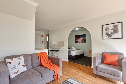 Elphin Serviced Apartments - Accommodation Fremantle 11