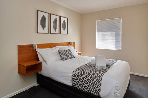 Elphin Serviced Apartments - Accommodation Fremantle 1