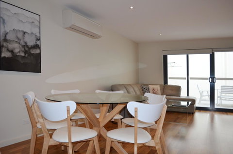 Kangaroo Bay Apartments - Accommodation Fremantle 9