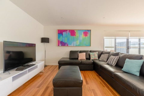 Kangaroo Bay Apartments - Accommodation Fremantle 31