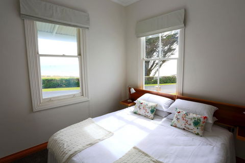 @ The Beach & Not Quite @ The Beach Holiday Cottages - Stanley - Accommodation Fremantle 10