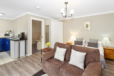 Oyster Cove Chalet - Accommodation Fremantle 5
