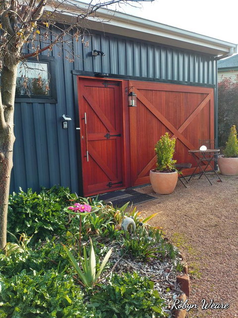 The WeareHouse In Deloraine - Accommodation Fremantle 0