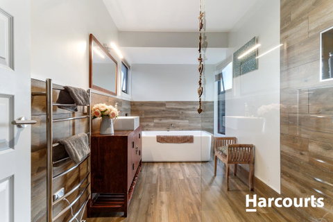 The WeareHouse In Deloraine - Accommodation Fremantle 14
