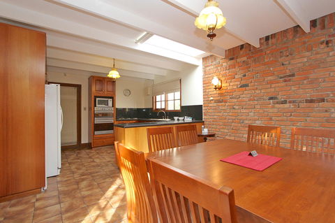 Grosvenor Court Apartments - Accommodation Fremantle 11