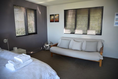 Studioat10 - Accommodation Fremantle 9