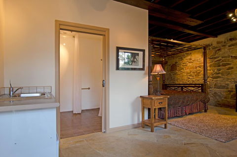 Cleburne Homestead - Accommodation Fremantle 21