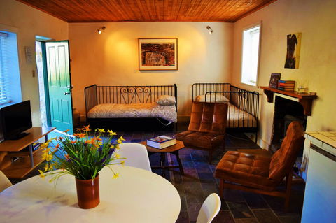 Cleburne Homestead - Accommodation Fremantle 27