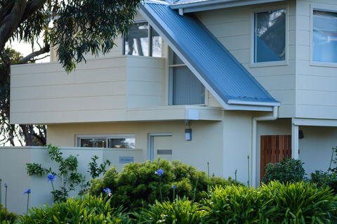 Cod Rock Point - Accommodation Fremantle 1