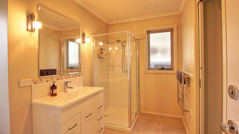 Hobart Villa - Accommodation Fremantle 10